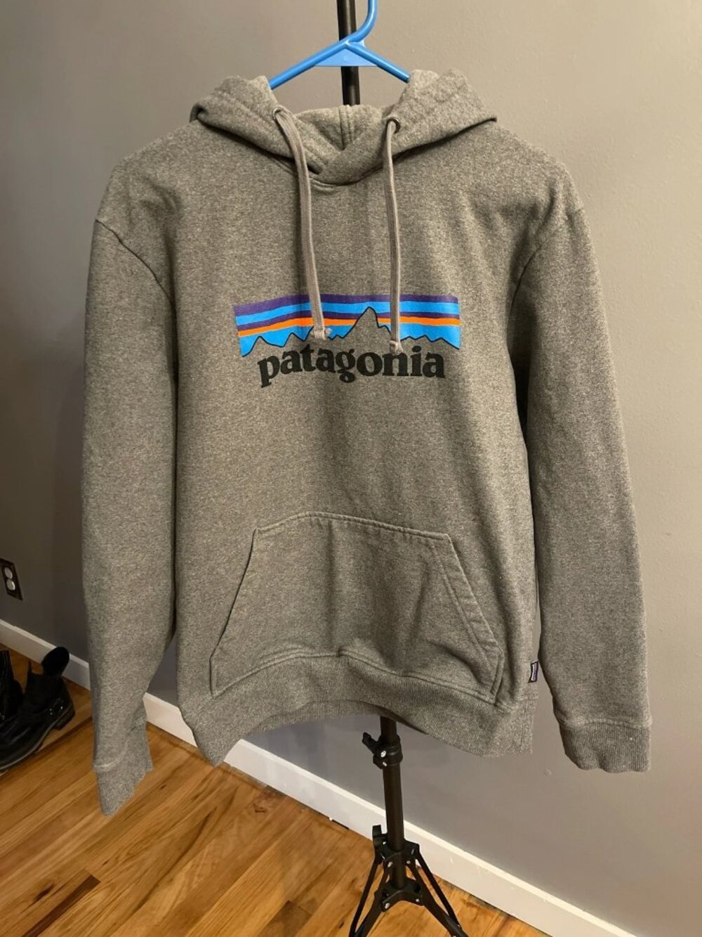 Patagonia Uprisal Spellout Logo Hoodie Sweatshirt Gray Medium
